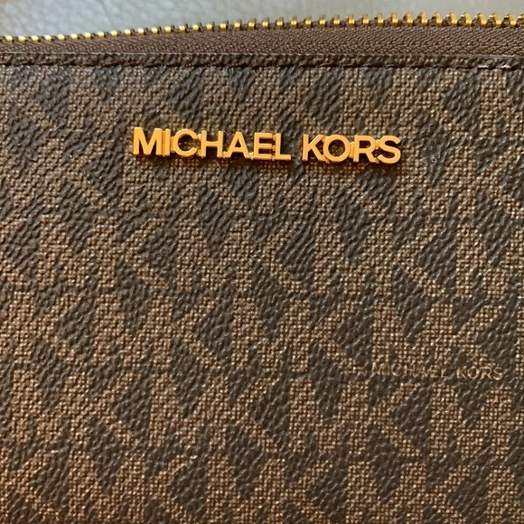 NWT Michael Kors Jet Set Large Zippered Wallet - Picture 7 of 8
